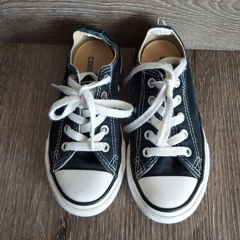 Converse Chuck Taylor All Star Low Top Sneaker Little Kid Size 11